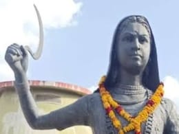 Kalibai Bhil: 13 साल की उम्र में गुरु की रक्षा करते हुए शहीद हुईं थीं कालीबाई, सरकार ने सिलेबस से हटाया पाठ  Kalibai Bhil: 13 साल की उम्र में गुरु की रक्षा करते हुए शहीद हुईं थीं कालीबाई, सरकार ने सिलेबस से हटाया पाठ