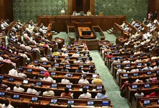 कैसे होता है उपराष्ट्रपति का चुनाव, क्या होती है योग्यता? आसान भाषा में समझे पूरा प्रोसेस