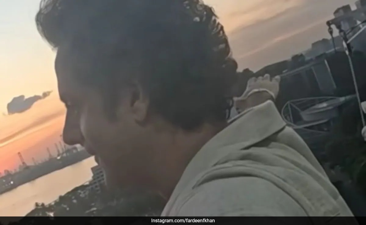 Fardeen Khan's Calm Bungee Jump Video Impresses Fans