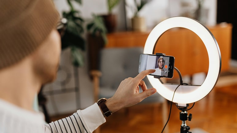 LED Video Light की ये Best Deals न करें मिस, Quality के साथ-साथ Price में भी है शानदार LED Video Light की ये Best Deals न करें मिस, Quality के साथ-साथ Price में भी है शानदार