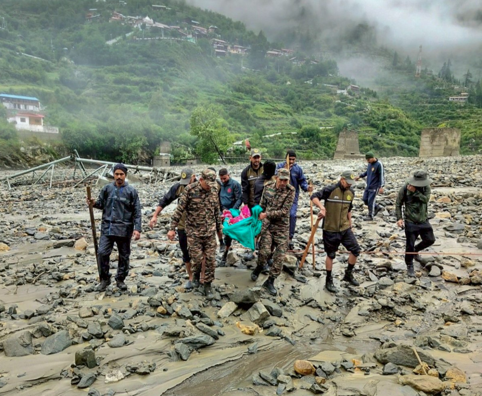 धराली में राहत और बचाव कार्य में क्यों हो रही है इतनी परेशानी?