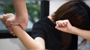नाबालिग बेटी से 3 साल तक दुष्कर्म, दो बार हुई गर्भवती; डिलीवरी कराकर नवजात को बेचा; पिता-बुआ समेत 8 गिरफ्तार