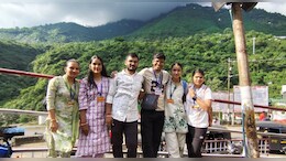 जम्&zwj;मू-कश्&zwj;मीर में हुए लैंडस्&zwj;लाइड में लापता जोधपुर की 4 लड़कियां और दो युवकों से हुआ संपर्क