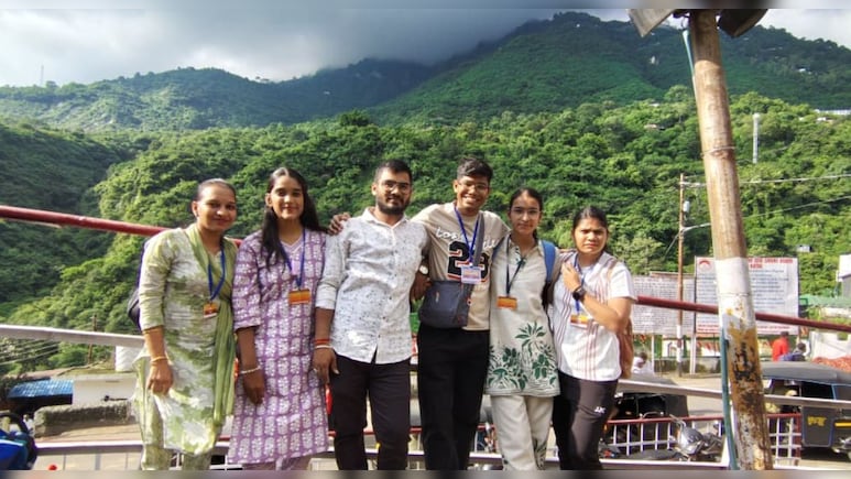 जम्‍मू-कश्‍मीर में हुए लैंडस्‍लाइड में लापता जोधपुर की 4 लड़कियां और दो युवकों से हुआ संपर्क
