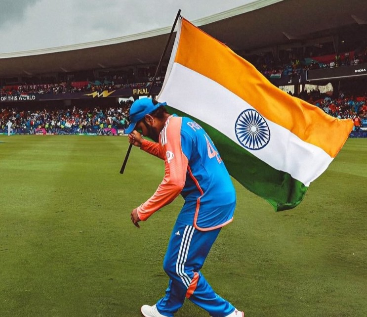 On Rohit's ODI Captaincy Exit, Dinesh Karthik's Glorious Tribute