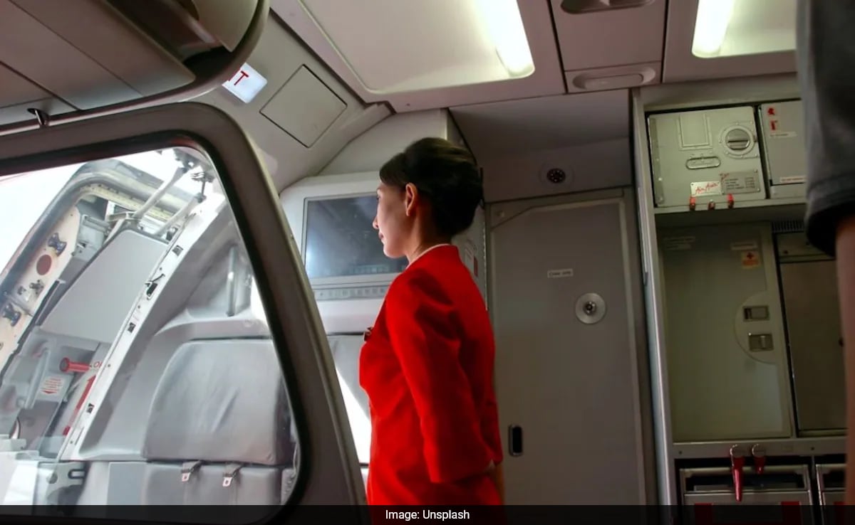 Air Hostess Career: Eligibility, Salary, and Job Details