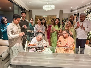 Saaniya Attends Sachin Tendulkar's Family Function With Arjun, Pics Viral