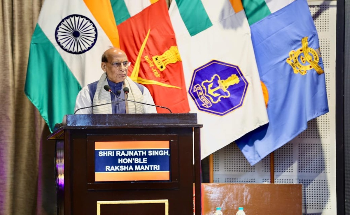 रण संवाद; भारत किसी भी हद तक जाने को तैयार, महू से रक्षा मंत्री राजनाथ सिंह ने भविष्य के युद्ध पर ये कहा