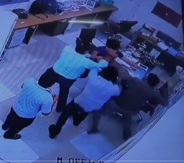 Video: Resident Thrashed By Society Staff During Argument Over Water Shortage
