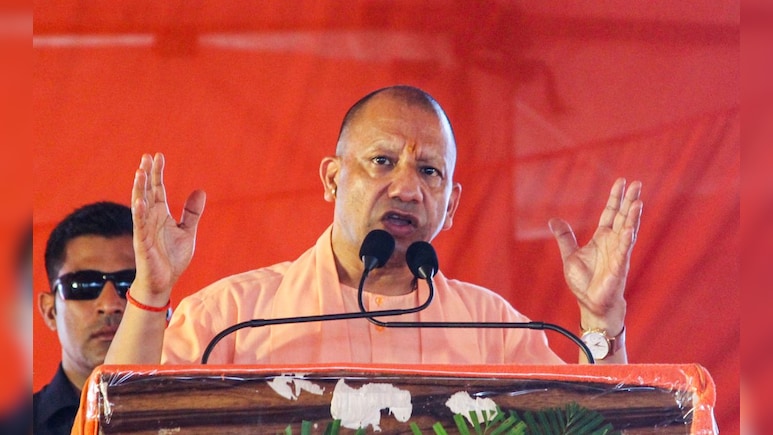 यादव और मुस्लिमों के खिलाफ एक्शन का फरमान... बेलगाम अफसर को CM योगी ने किया सस्पेंड