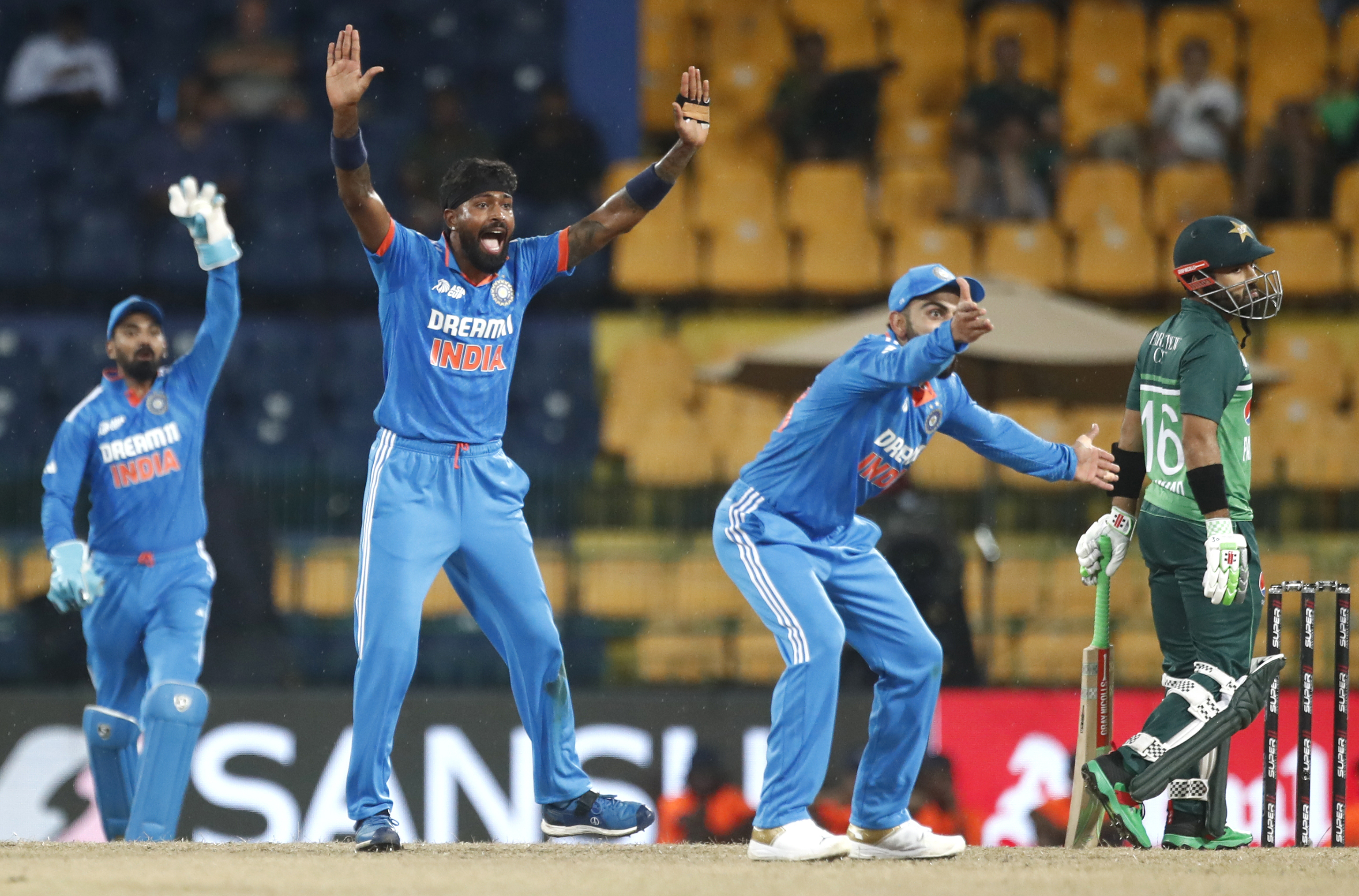 India vs Pakistan: भारत-पाकिस्तान के बीच टी20 मैचों में सबसे अधिक विकेट लेने वाले गेंदबाज