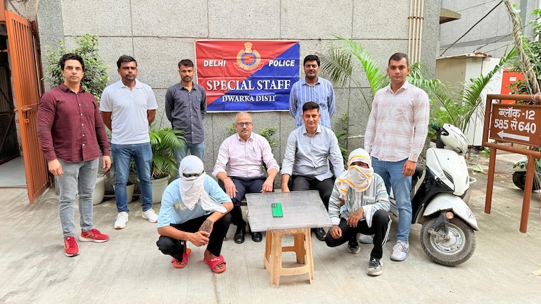 Denied Salary In Advance, Man Robs Employer Of Rs 4.5 Lakh In Delhi Denied Salary In Advance, Man Robs Employer Of Rs 4.5 Lakh In Delhi