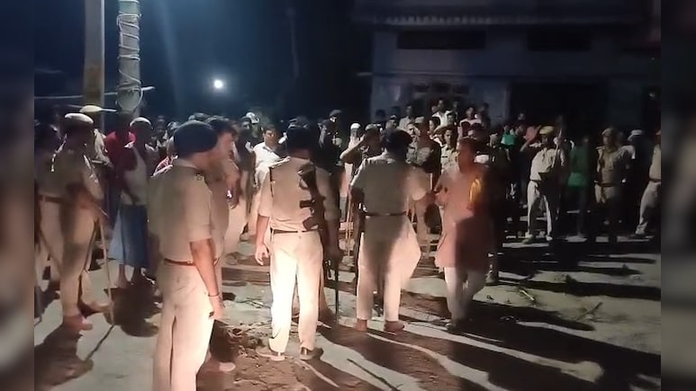 मुजफ्फरपुर में महावीरी झंडा जुलूस पर पथराव, थानेदार सहित कई घायल, गांव में तनाव
