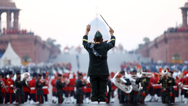 स्वतंत्रता दिवस समारोह में दिखेगी 'ऑपरेशन सिंदूर' की झलक, सेना-अर्धसैनिक बलों के बैंड देंगे विशेष प्रस्तुतियां स्वतंत्रता दिवस समारोह में दिखेगी 'ऑपरेशन सिंदूर' की झलक, सेना-अर्धसैनिक बलों के बैंड देंगे विशेष प्रस्तुतियां