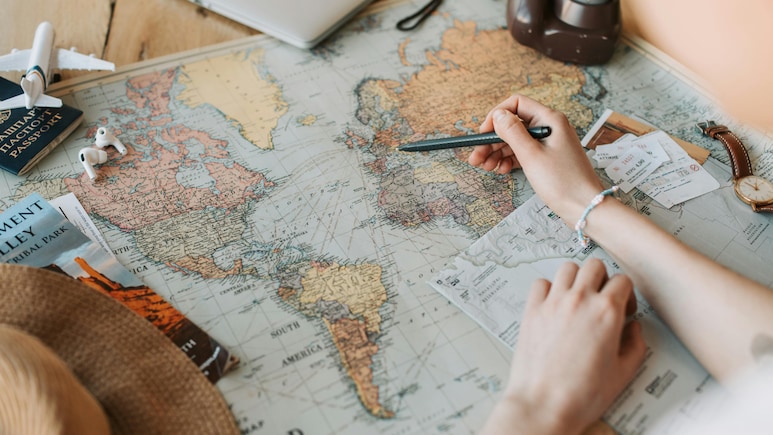 How Local Guides Make Your Travel Better And Unlock The City's Soul How Local Guides Make Your Travel Better And Unlock The City's Soul