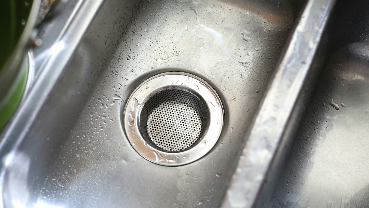 Place a sink strainer to catcth leftover food and debris and prevent drains from clogging