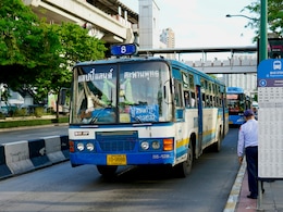 How To Use Public Transport Abroad And Save More For Food And Sightseeing How To Use Public Transport Abroad And Save More For Food And Sightseeing