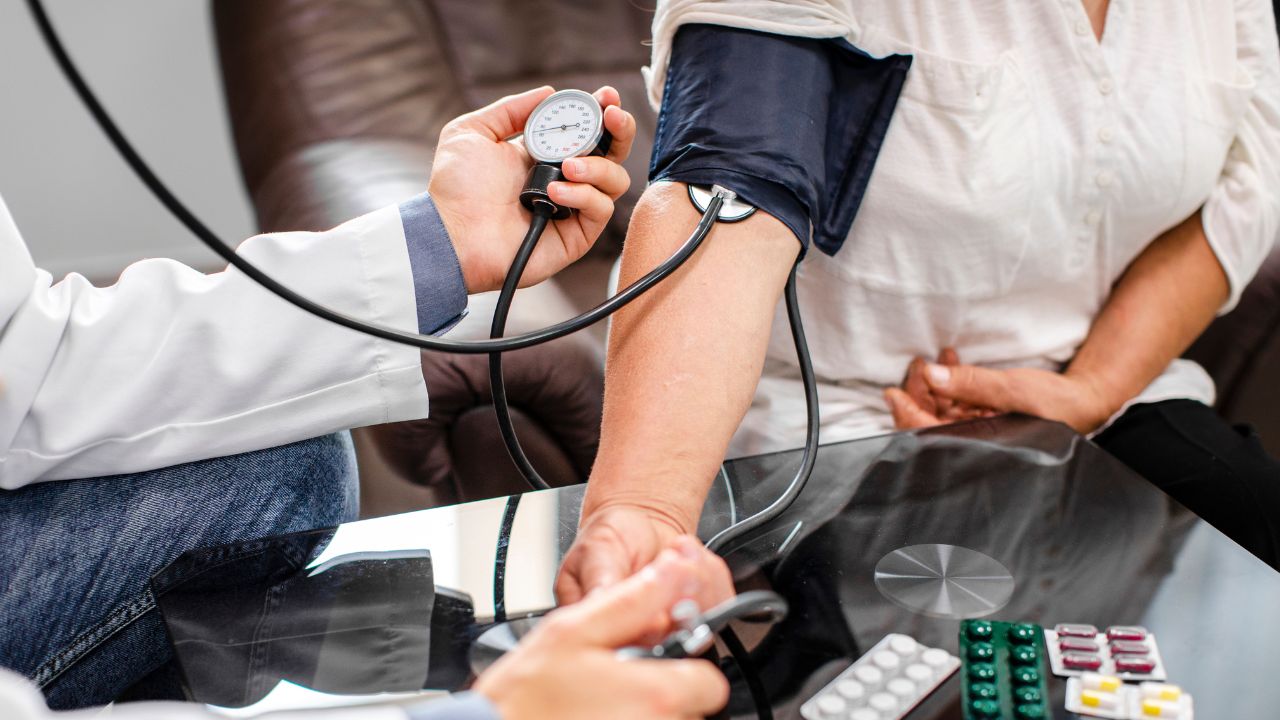 किस मिनरल की कमी से होता है High Blood Pressure?