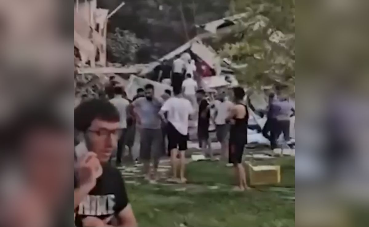6.1 Earthquake Hits Turkey, Some Buildings Cave In, Rescue Ops Begin