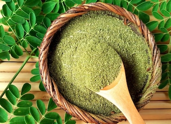 Moringa + Amla: The Morning Duo That Can Give You Glass-Like Skin And Healthy Hair Naturally Moringa + Amla: The Morning Duo That Can Give You Glass-Like Skin And Healthy Hair Naturally