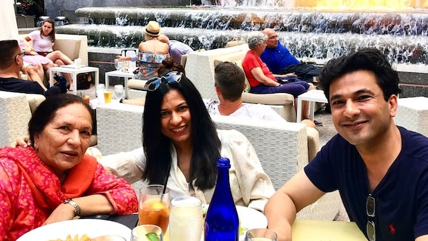 How Chef Vikas Khanna's Mother Inspired His Vision For His New York Restaurant