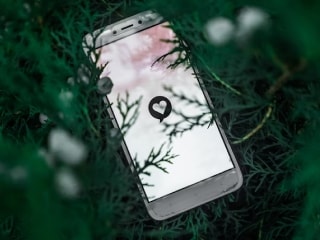डेटिंग में भी घुसा AI, 50 प्रश्न पूछेगा और मिलाएगा आपके पार्टनर से! जानें इस ऐप के बारे में