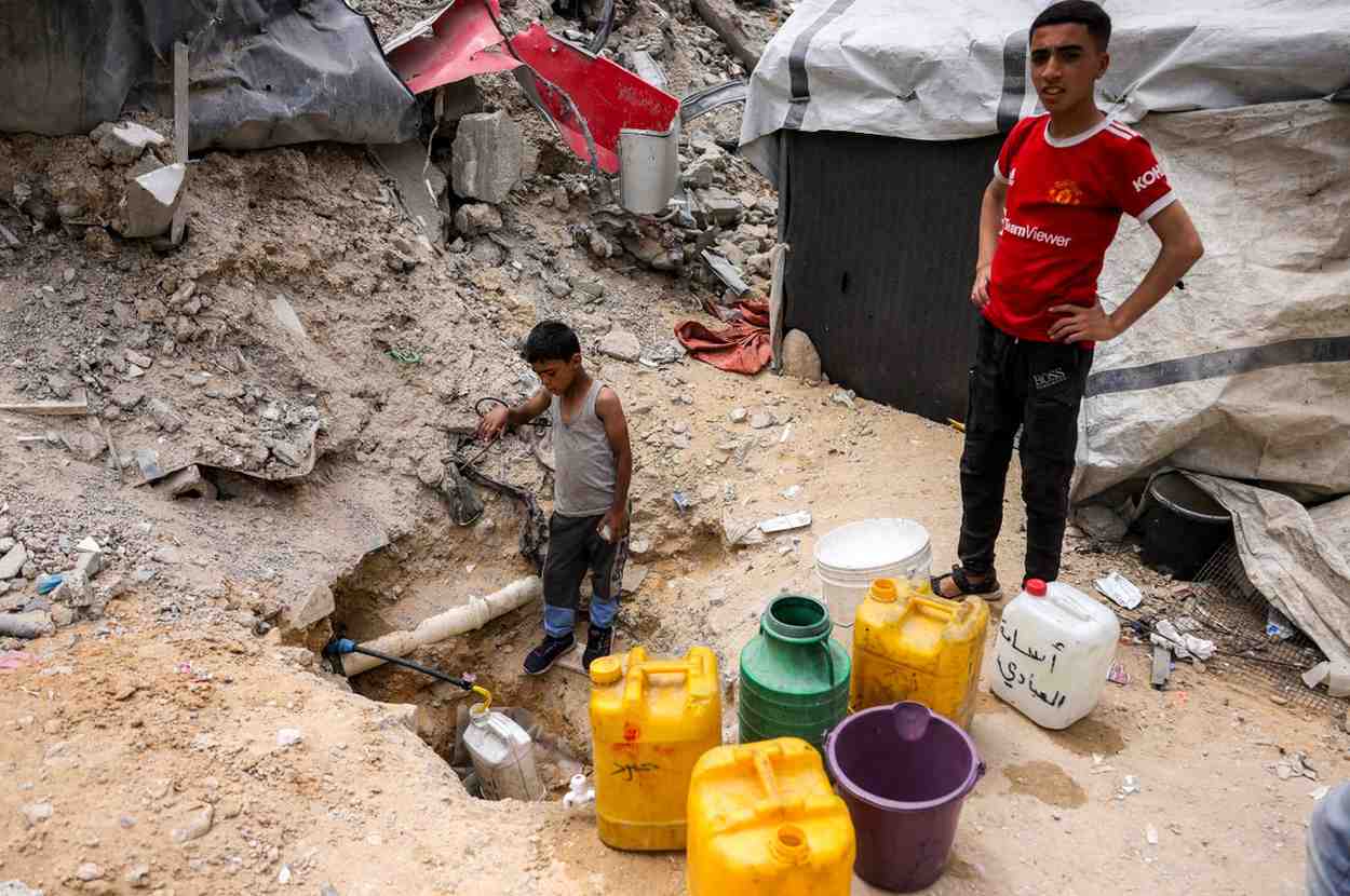 Hamas Offers Red Cross Access To Hostages With Conditions On Aid Corridors