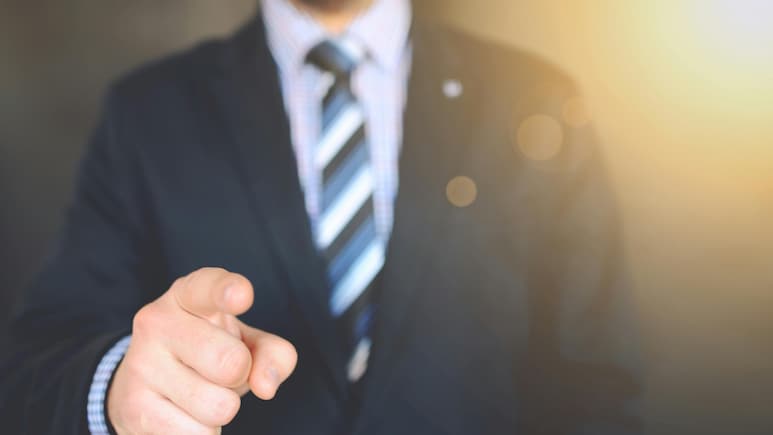 'Don't Dare': Boss Loses It After Junior Worker Doesn't Call Him 'Sir' 'Don't Dare': Boss Loses It After Junior Worker Doesn't Call Him 'Sir'