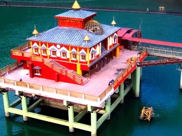 चारधाम की रक्षा करने वाली मां धारी देवी क्या लेंगी जल समाधि? जानिए 48 घंटों वाली चेतावनी