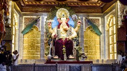 Lalbaugcha Raja 2025: सतर्क राहा, अफवांवर विश्वास ठेवू नका; सत्य जाणून घेण्यासाठी... लालबागचा राजा मंडळाचे भाविकांना आवाहन