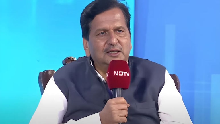 NDTV Emerging Business Conclave: "कबुतर आणि लोकांचं आरोग्य याचा समातोल राखला पाहिजे" : मंगलप्रभात लोढा NDTV Emerging Business Conclave: "कबुतर आणि लोकांचं आरोग्य याचा समातोल राखला पाहिजे" : मंगलप्रभात लोढा