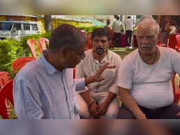एक धमाका, 40 सेकेंड और तबाही का मंजर... फुरकान ने बताया धराली के वायरल वीडियो का सच एक धमाका, 40 सेकेंड और तबाही का मंजर... फुरकान ने बताया धराली के वायरल वीडियो का सच