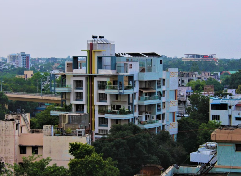 Delhi Broker Claims Rs 45,000 Is Too Low For A "Good" Flat In South Delhi, Post Sparks Debate