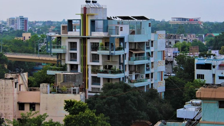 Delhi Broker Claims Rs 45,000 Is Too Low For A "Good" Flat In South Delhi, Post Sparks Debate