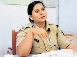 'भागो, स्वाति साठे आ गई!...' संजय दत्त, अतीक अहमद और अजमल कसाब को कैद रखने वाली सख्त जेलर हुईं रिटायर 'भागो, स्वाति साठे आ गई!...' संजय दत्त, अतीक अहमद और अजमल कसाब को कैद रखने वाली सख्त जेलर हुईं रिटायर