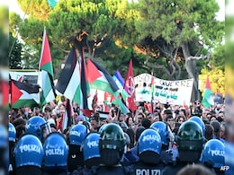 Thousands Protest Israeli Siege Of Gaza Near Venice Film Festival Thousands Protest Israeli Siege Of Gaza Near Venice Film Festival