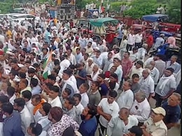 खैरथल-तिजारा में ट्रैक्टर लेकर सड़क पर निकले लोग... आंदोलन की चेतावनी, नाम बदलने पर होगी आर-पार की लड़ाई खैरथल-तिजारा में ट्रैक्टर लेकर सड़क पर निकले लोग... आंदोलन की चेतावनी, नाम बदलने पर होगी आर-पार की लड़ाई