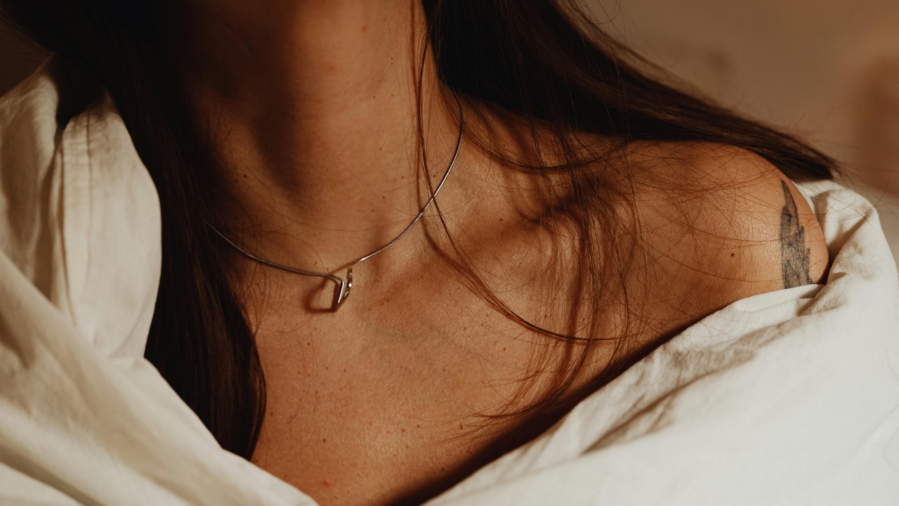 The perfect blend of craftsmanship and charm in every silver detail.