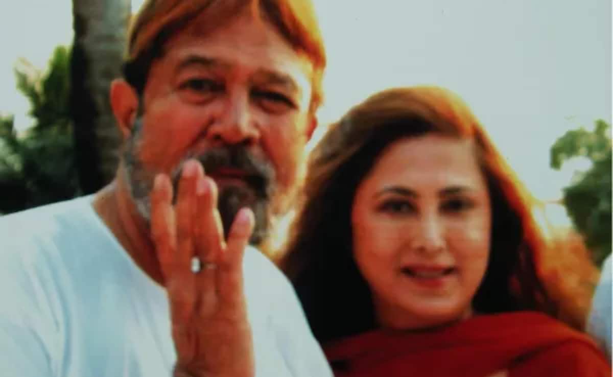 Actor Anita Advani Claims She "Married Rajesh Khanna Privately, But..."