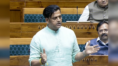 सदन में सड़क छाप लोग आ गए... गृहमंत्री अमित शाह पर कागज के टुकड़े फेंके जाने पर बोले रवि किशन