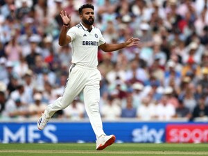 India A vs South Africa A Live Score 2nd Unofficial Test Day 4: Temba Bavuma Hits 50 But SA A Go 3 Down In Chase