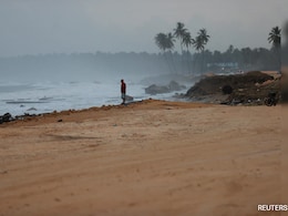 Hurricane Erin Stirs Up Strong Winds, Floods Highway On Path Towards Sea Hurricane Erin Stirs Up Strong Winds, Floods Highway On Path Towards Sea