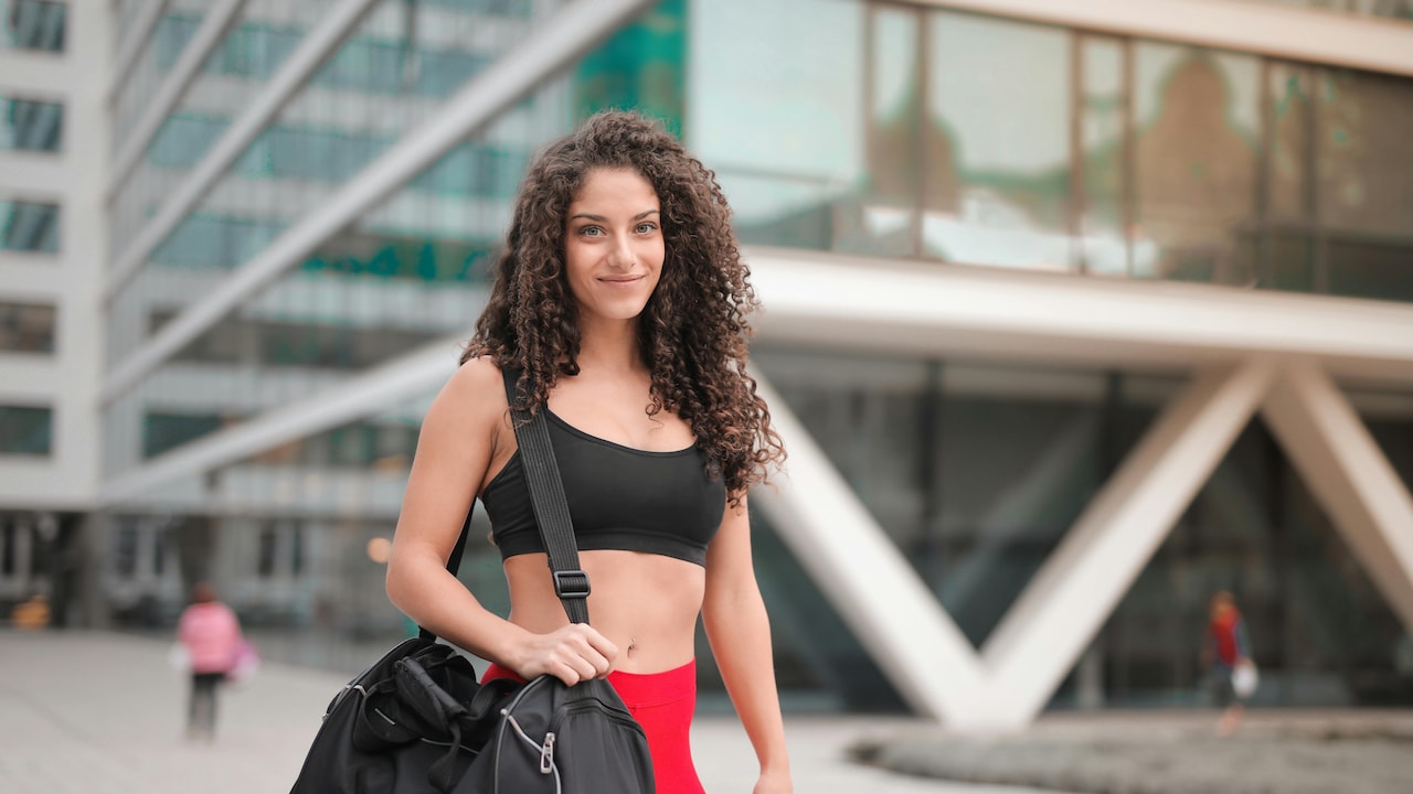 10 Must-Have Gym Bag Essentials For Women To Stay Fresh Without A Shower