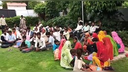 Rajasthan: द&zwj;िव्&zwj;यांगों ने सरकार को दी चेतावनी, बोले- जमीन, पेंशन और स्कूटी नहीं म&zwj;िली तो करेंगे उग्र आंदोलन