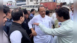 Ajit  Pawar News: 'ओ चौबे, मूर्खासारखं..', अजित पवारांनी पोलीस आयुक्तांना सुनावलं