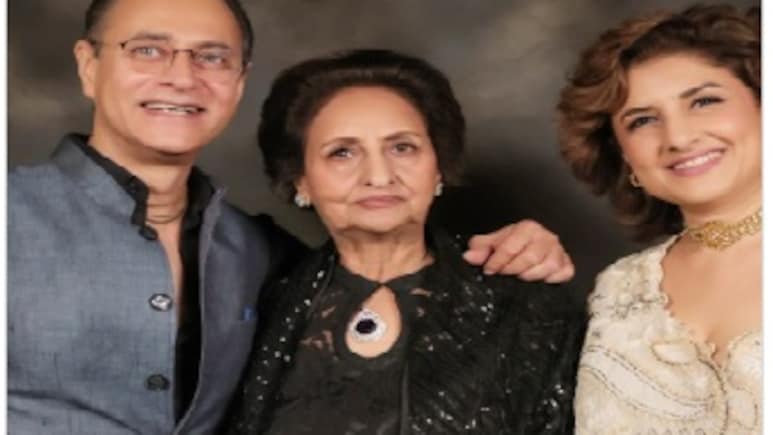 शाहरुख खान की सास ने लगाए ठुमके, आलिया ने शेयर किया वीडियो, लोग बोले-इस उम्र में भी...