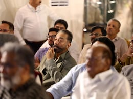 राहुल गांधी के डिनर में उद्धव ठाकरे के पीछे बैठने पर भड़के शिंदे के शिवसैनिक, जानिए क्या किया राहुल गांधी के डिनर में उद्धव ठाकरे के पीछे बैठने पर भड़के शिंदे के शिवसैनिक, जानिए क्या किया