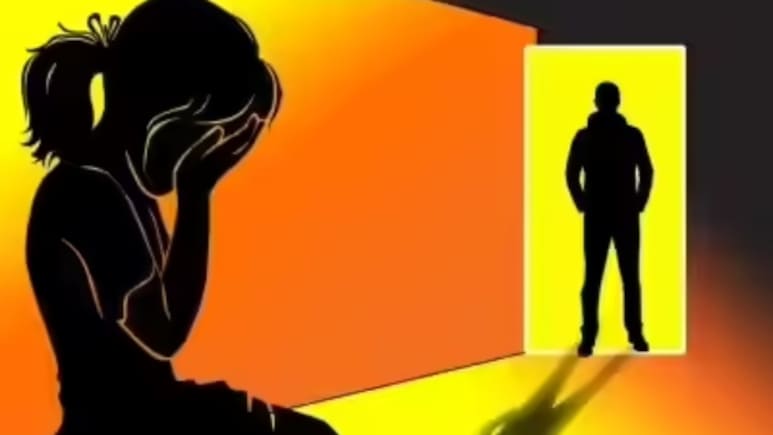 Rajasthan: एनर्जी ड्रिंक पीकर 15 साल के लड़के ने किया 9 साल की बच्ची का रेप, बेहोश होने पर छोड़कर भागा Rajasthan: एनर्जी ड्रिंक पीकर 15 साल के लड़के ने किया 9 साल की बच्ची का रेप, बेहोश होने पर छोड़कर भागा