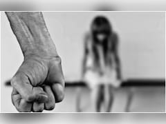 बेंगलुरू: नाबालिग बच्चियों को बहला-फुसलाकर रेप किया, वीडियो बना इंटरनेट पर किया अपलोड, दो गिरफ्तार