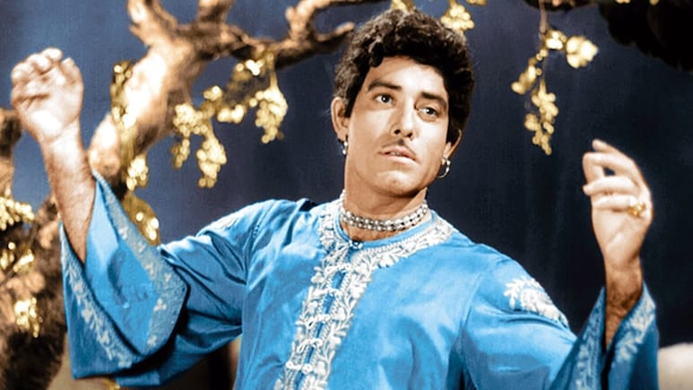 राज कुमार की विदेशी बहू की 5 खूबसूरत तस्वीरें, देख कर कहेंगे- यूं ही नहीं पूरु का आया था दिल राज कुमार की विदेशी बहू की 5 खूबसूरत तस्वीरें, देख कर कहेंगे- यूं ही नहीं पूरु का आया था दिल
